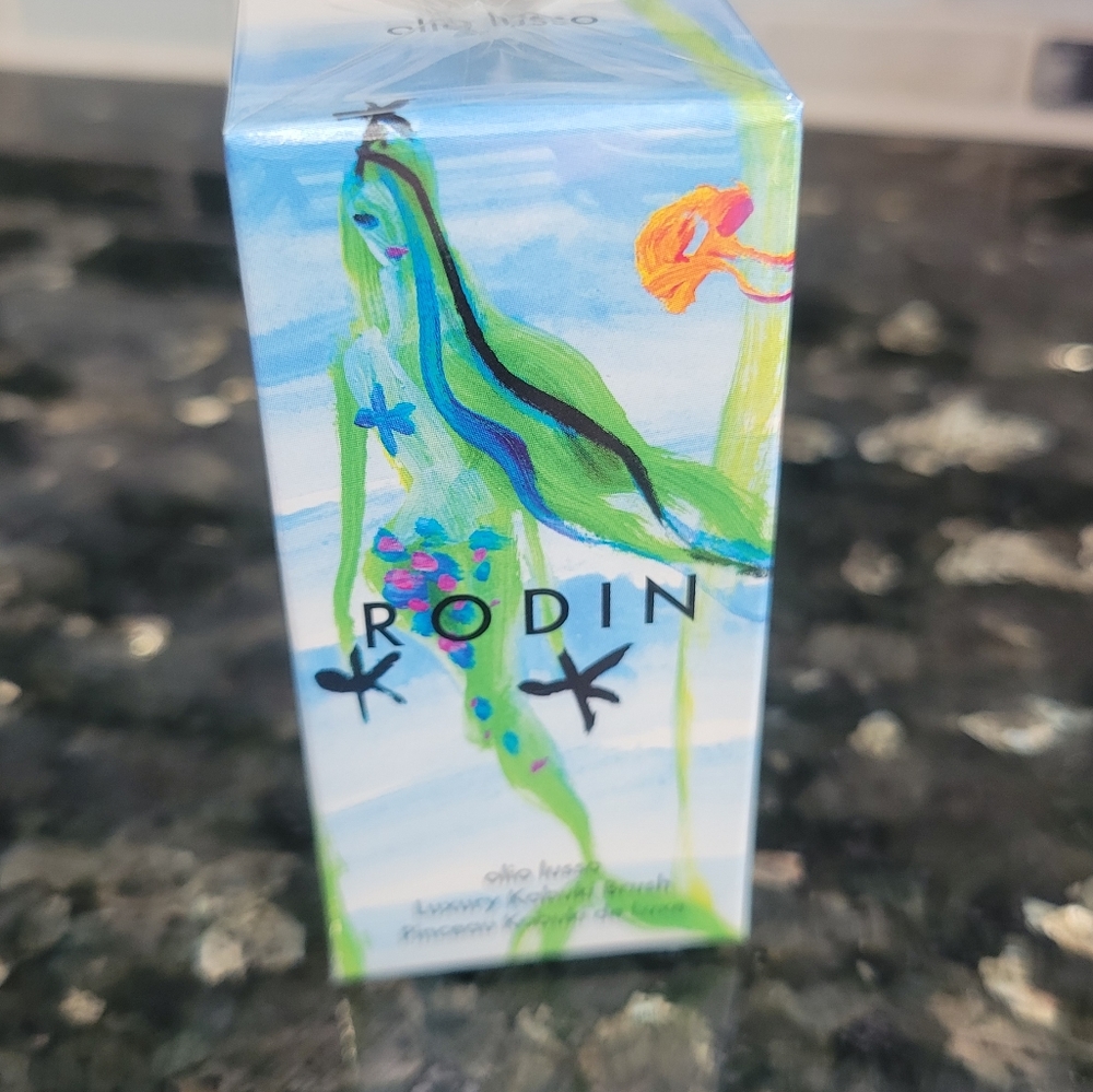 Rodin luxury kabuki brush